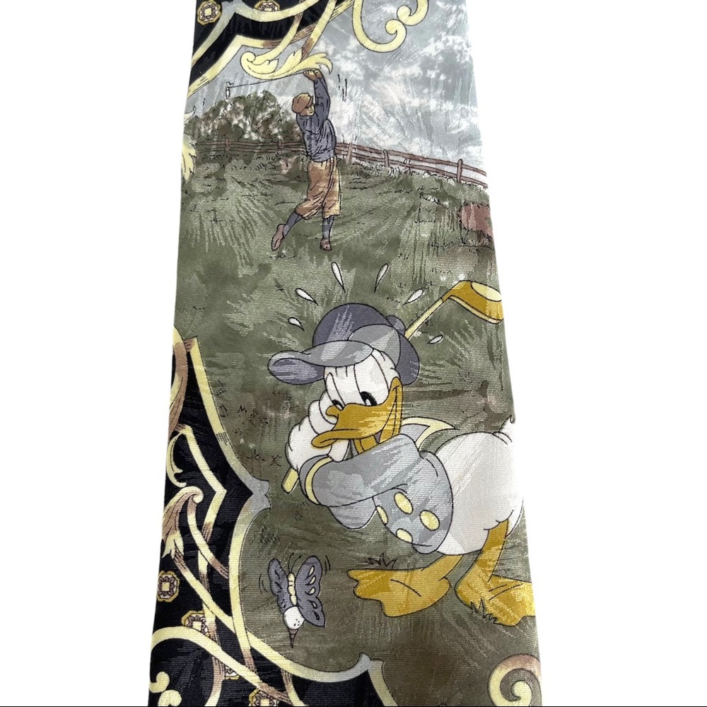 Mickey Unlimited Men’s Tie Walt Disney Donald Duck Golf Novelty Paisley Baroque